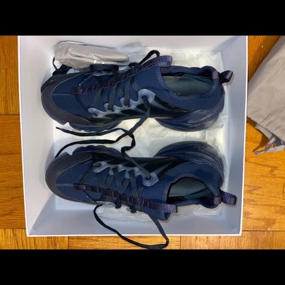 Dior D-connect sneakers - Picture 2 of 8